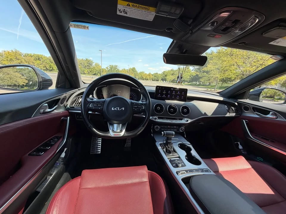 2022 Kia Stinger GT - Image 8 of 14