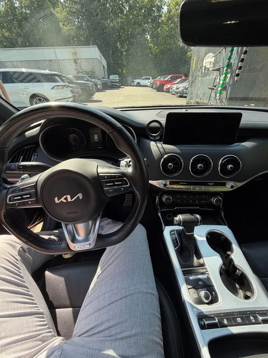 2022 Kia Stinger GT - Image 8 of 8