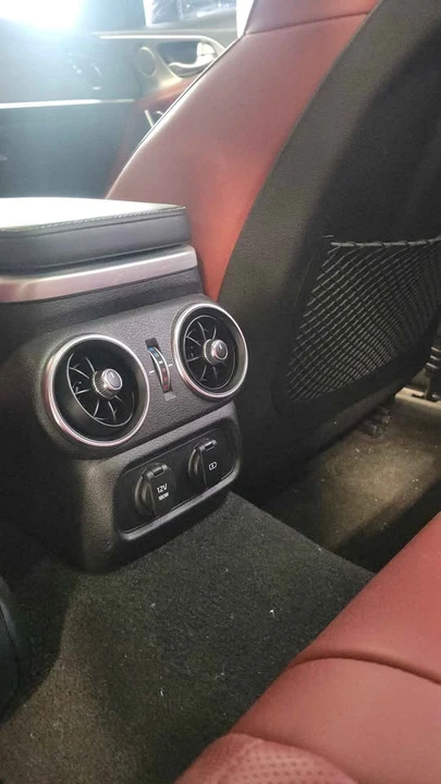 2022 Kia Stinger GT - Image 11 of 20