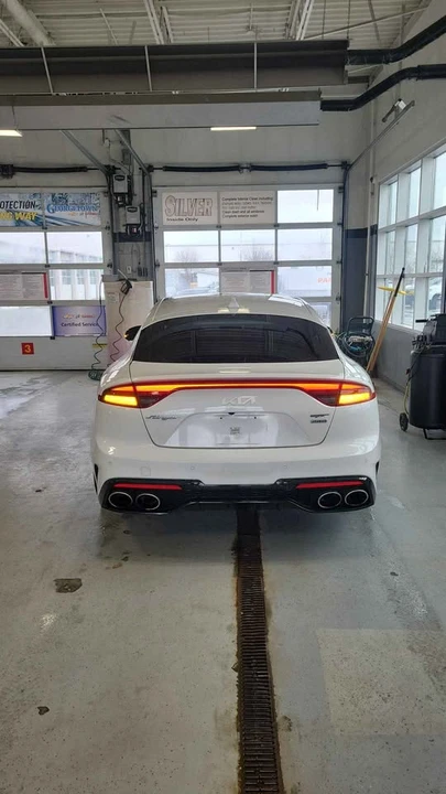 2022 Kia Stinger GT - Image 14 of 20