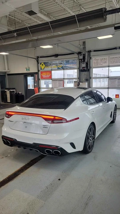 2022 Kia Stinger GT - Image 15 of 20