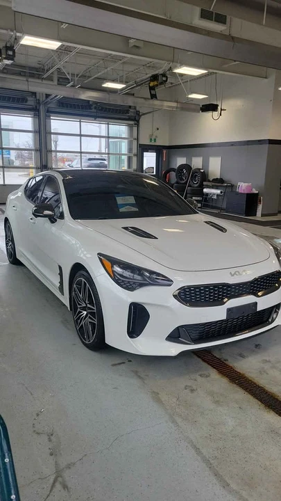 2022 Kia Stinger GT - Image 2 of 20