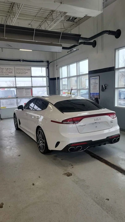 2022 Kia Stinger GT - Image 12 of 20