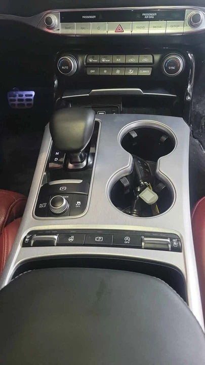 2022 Kia Stinger GT - Image 19 of 20