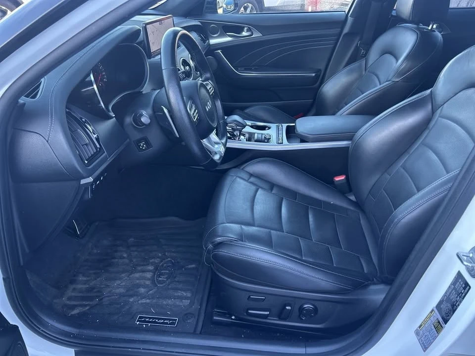 2022 Kia Stinger GT - Image 5 of 10