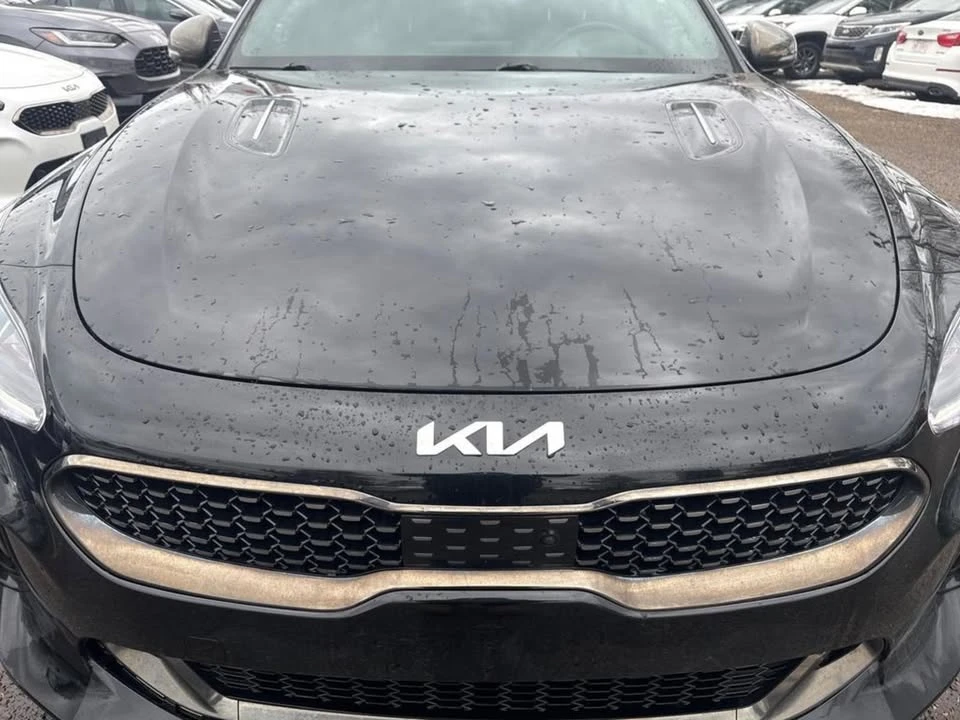 2022 Kia Stinger GT - Image 9 of 20