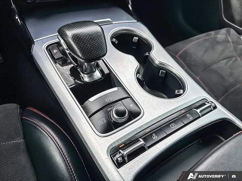 2022 Kia Stinger GT - Image 12 of 17