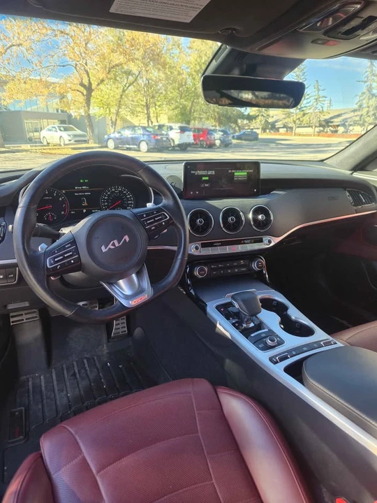 2022 Kia Stinger GT - Image 6 of 13