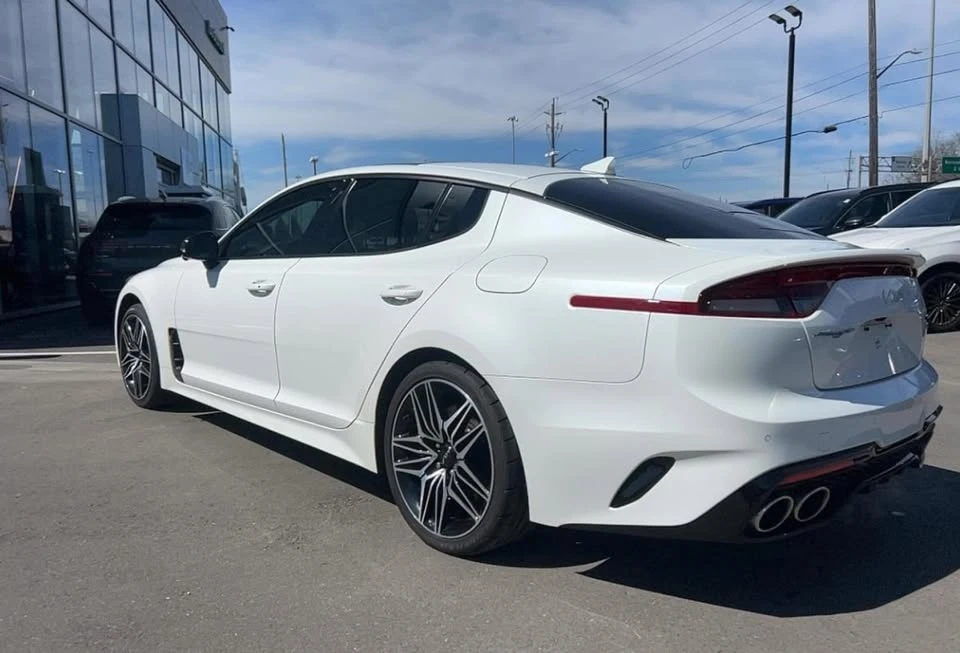 2022 Kia Stinger GT - Image 5 of 12