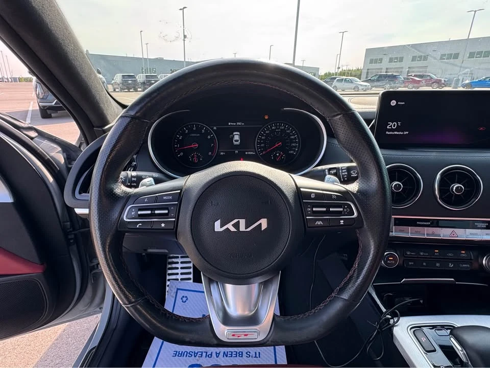 2022 Kia Stinger GT - Image 11 of 18