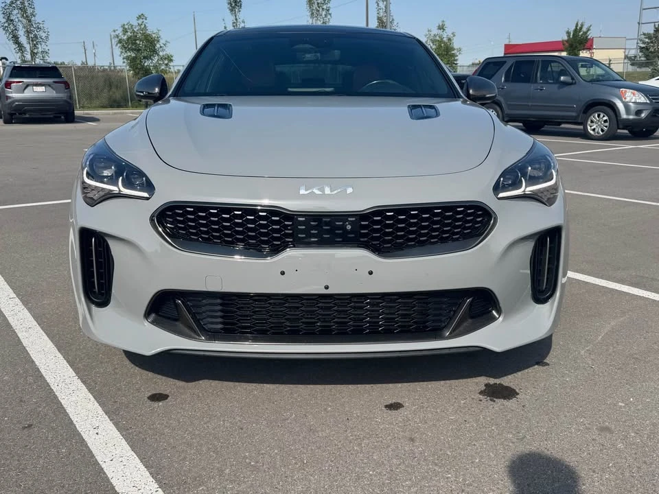 2022 Kia Stinger GT - Image 2 of 18