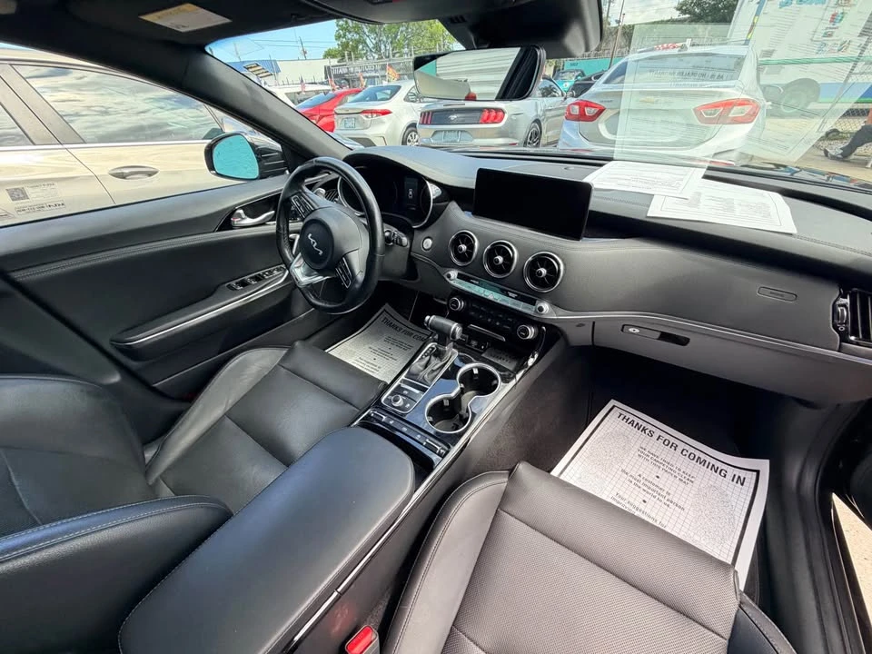 2022 Kia Stinger - Image 12 of 16