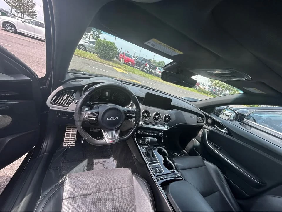 2022 Kia Stinger - Image 6 of 8