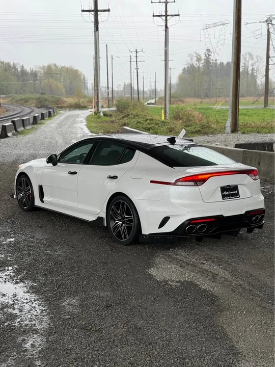 2022 Kia Stinger GT - Image 6 of 17