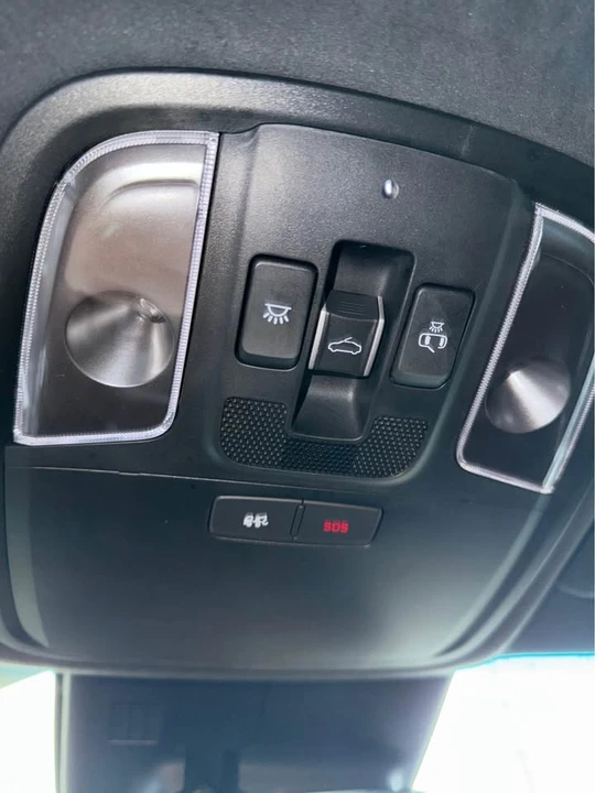2022 Kia Stinger GT - Image 15 of 17