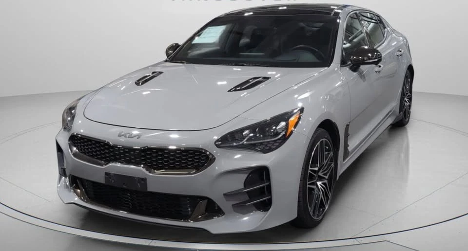 2022 Kia Stinger GT - Image 3 of 5