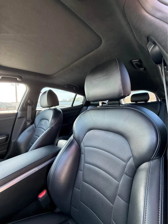 2022 Kia Stinger GT - Image 14 of 17