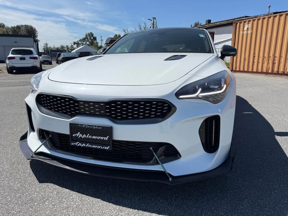 2022 Kia Stinger GT - Image 4 of 17
