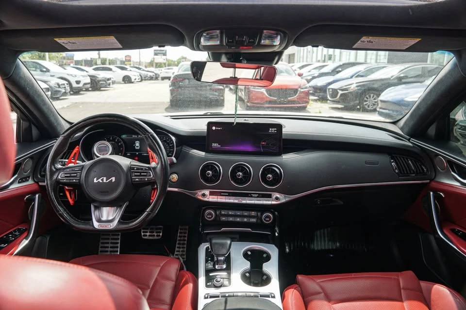2022 Kia Stinger GT - Image 17 of 20