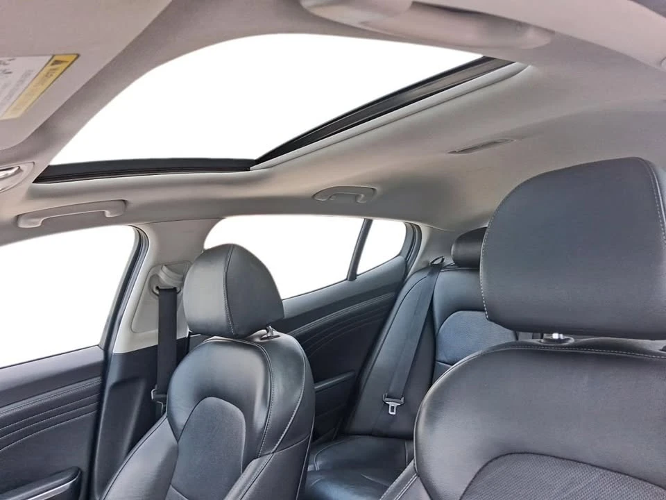 2022 Kia Stinger GT - Image 12 of 13