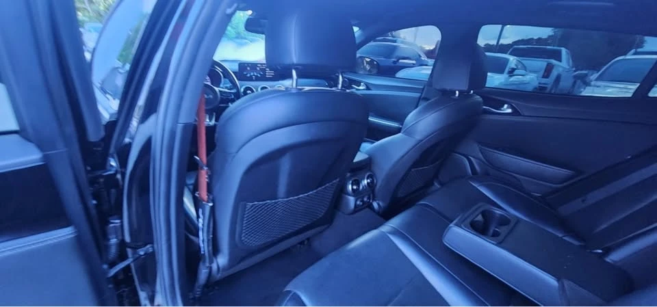 2022 Kia Stinger - Image 19 of 20