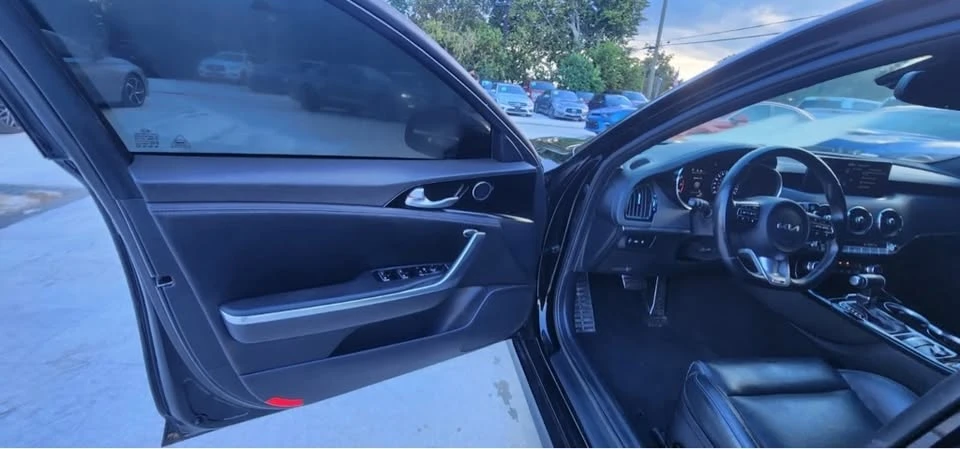 2022 Kia Stinger - Image 13 of 20