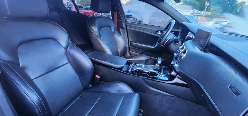 2022 Kia Stinger - Image 17 of 20