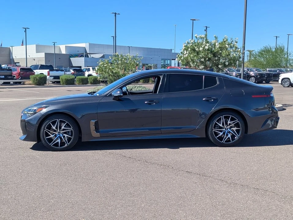 2022 Kia Stinger - Image 2 of 14