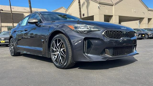 2022 Kia Stinger - Image 5 of 9