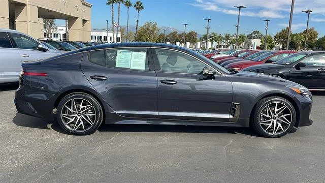 2022 Kia Stinger - Image 6 of 9