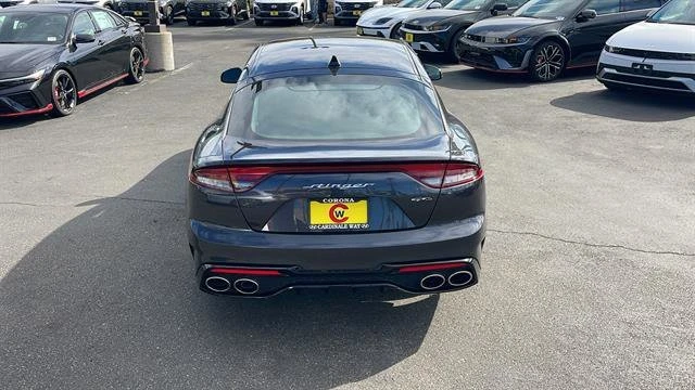 2022 Kia Stinger - Image 8 of 9
