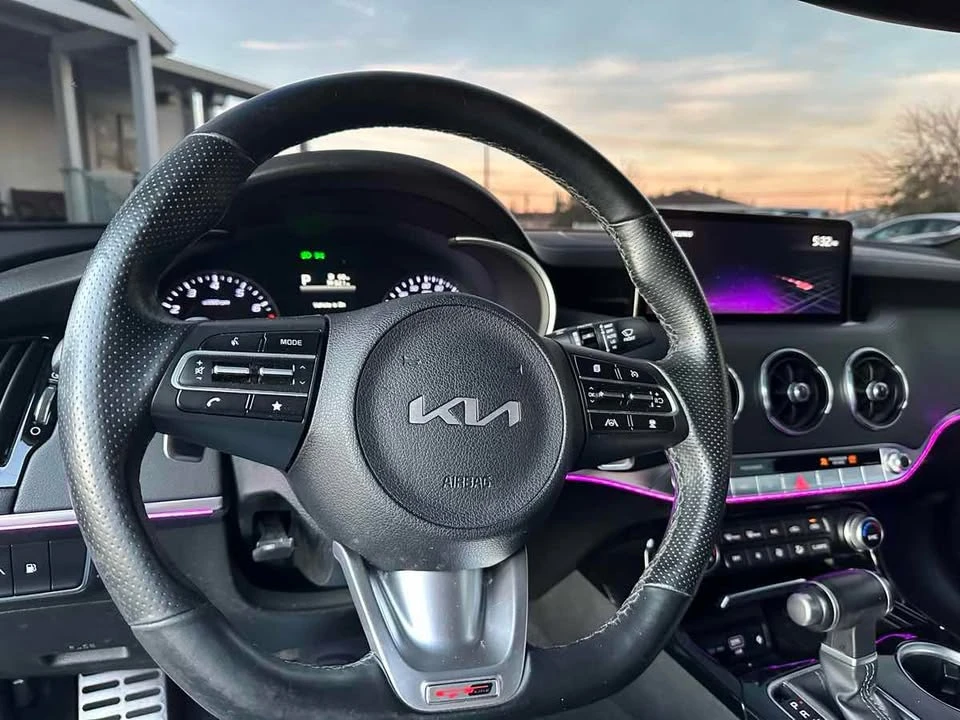 2022 Kia Stinger GT - Image 7 of 18