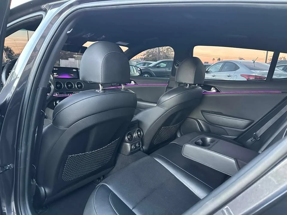 2022 Kia Stinger GT - Image 16 of 18