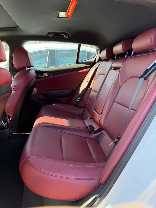 2022 Kia Stinger - Image 6 of 7