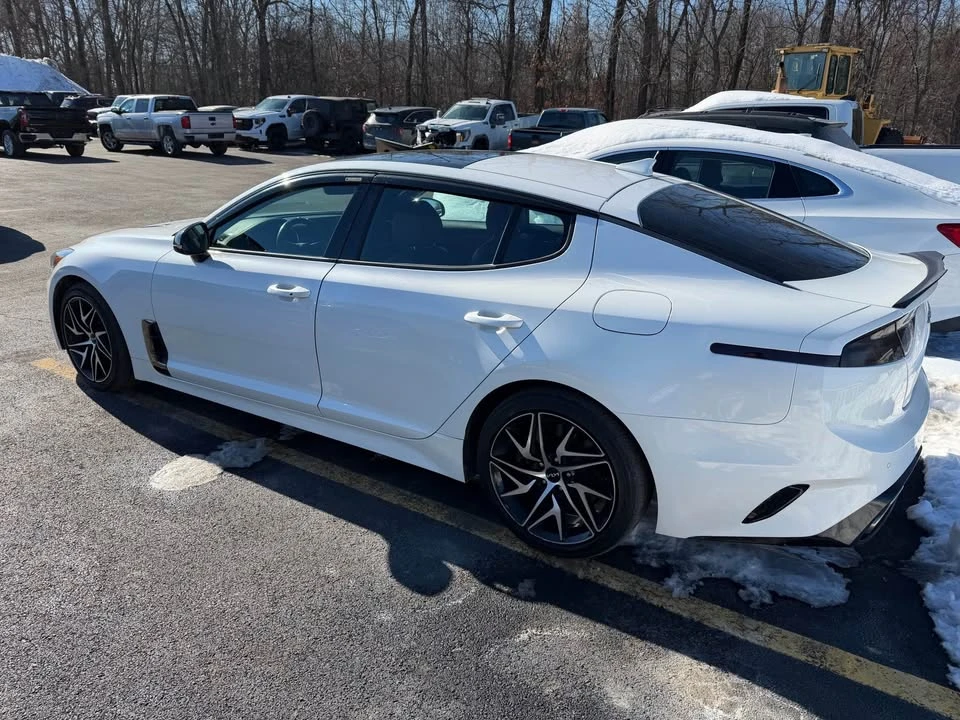2022 Kia Stinger - Image 3 of 7
