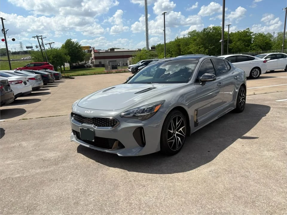 2022 Kia Stinger - Image 2 of 6