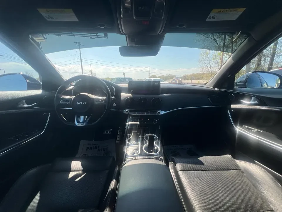 2022 Kia - Image 12 of 20