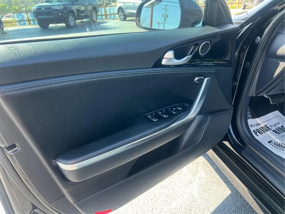 2022 Kia - Image 16 of 20