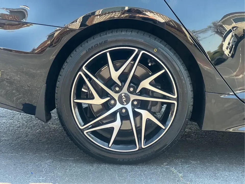 2022 Kia - Image 19 of 20