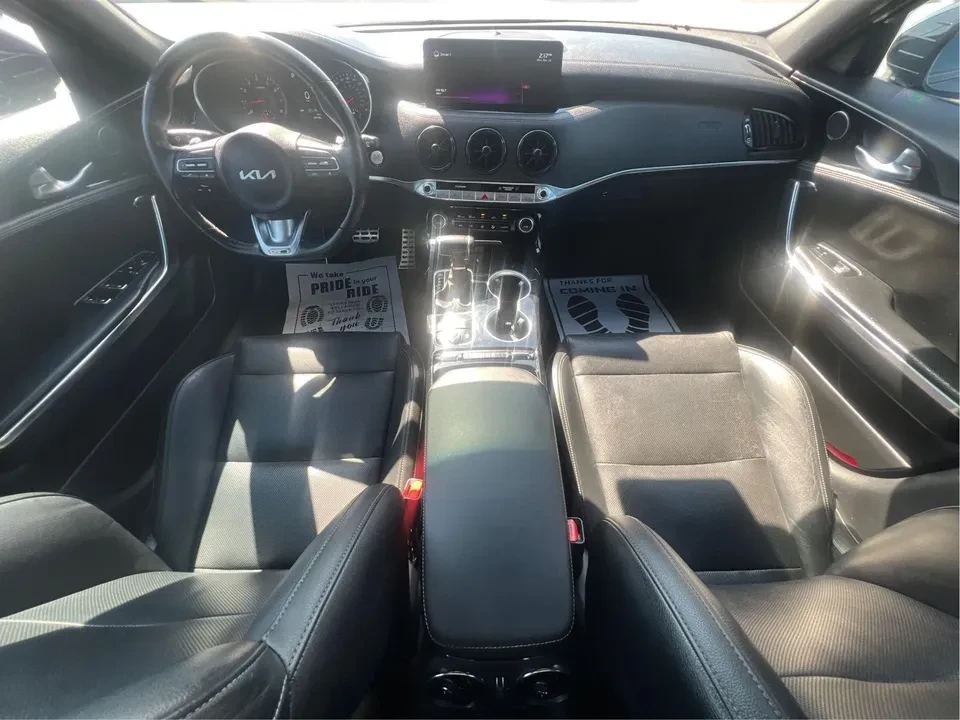 2022 Kia - Image 10 of 20