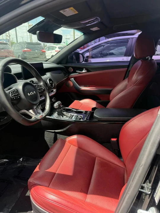 2022 Kia Stinger - Image 6 of 9