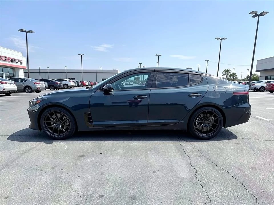 2022 Kia Stinger - Image 4 of 8