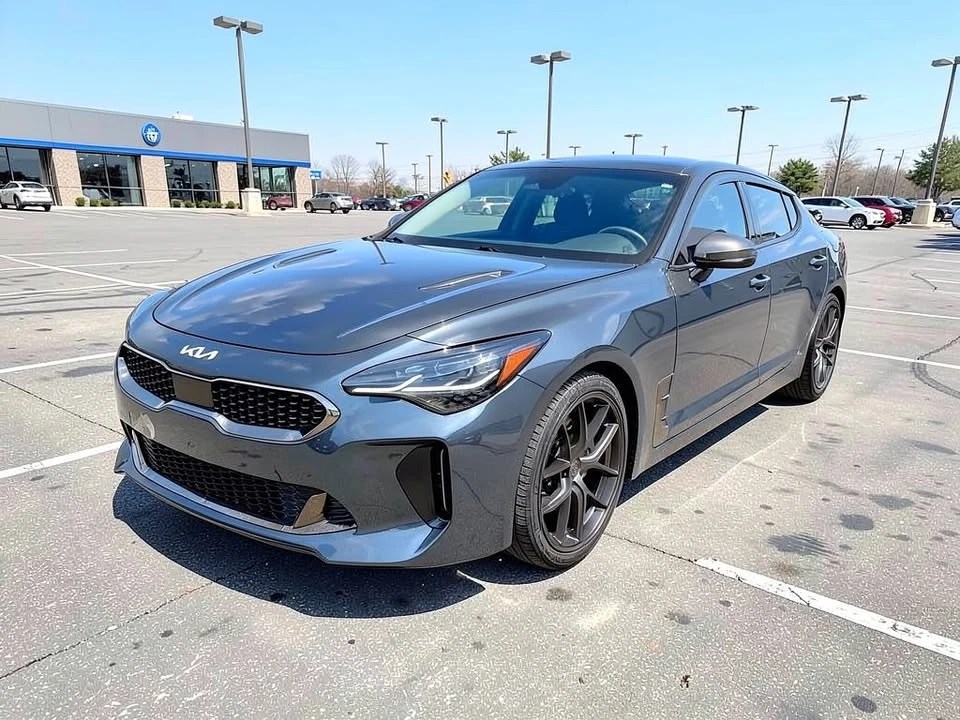 2022 Kia Stinger - Image 3 of 8