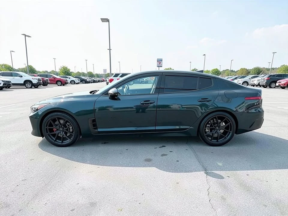 2022 Kia Stinger - Image 4 of 8