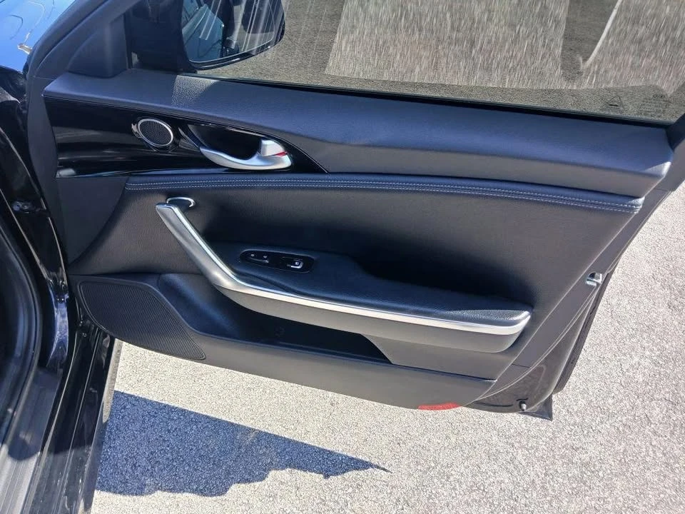 2022 Kia Stinger GT - Image 16 of 20