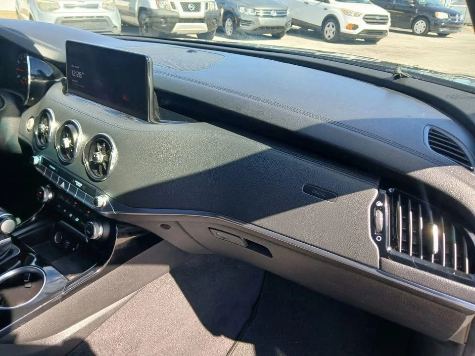 2022 Kia Stinger GT - Image 17 of 20