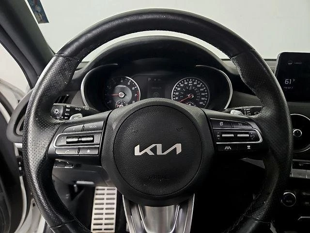 2022 Kia Stinger - Image 10 of 14