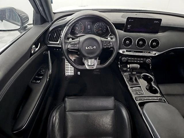 2022 Kia Stinger - Image 8 of 14