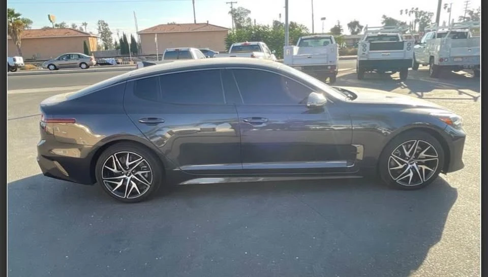 2022 Kia Stinger GT - Image 5 of 15