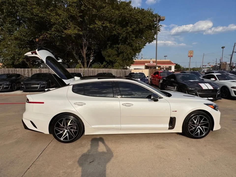 2022 Kia Stinger - Image 19 of 19